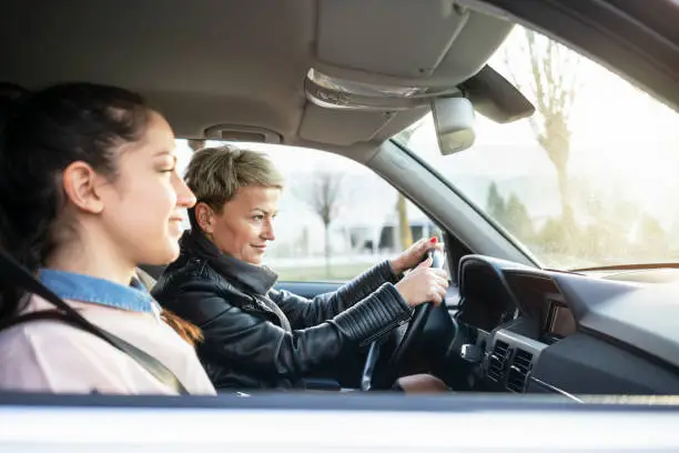 female-driving-instructors-southend